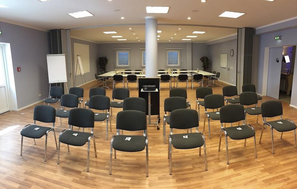 Kempe Komfort Plus Hotel Solingen Bagian luar foto