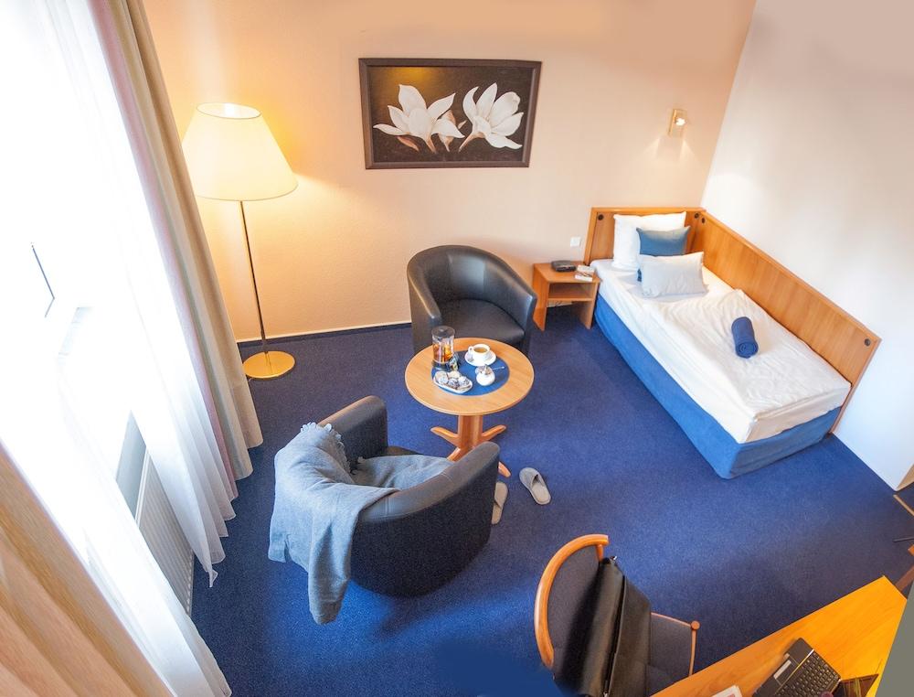 Kempe Komfort Plus Hotel Solingen Bagian luar foto