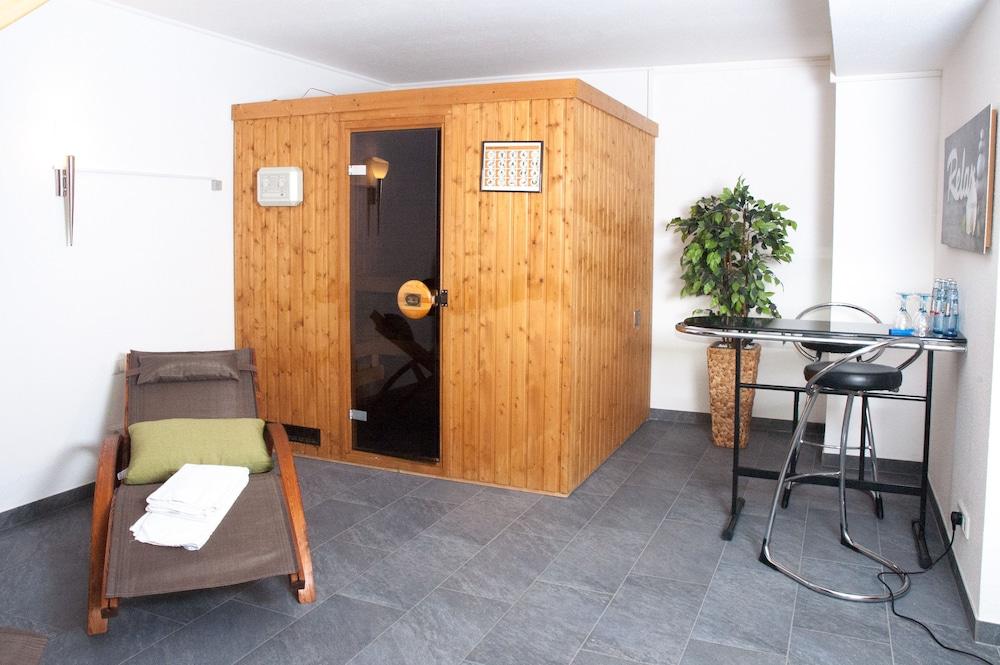 Kempe Komfort Plus Hotel Solingen Bagian luar foto